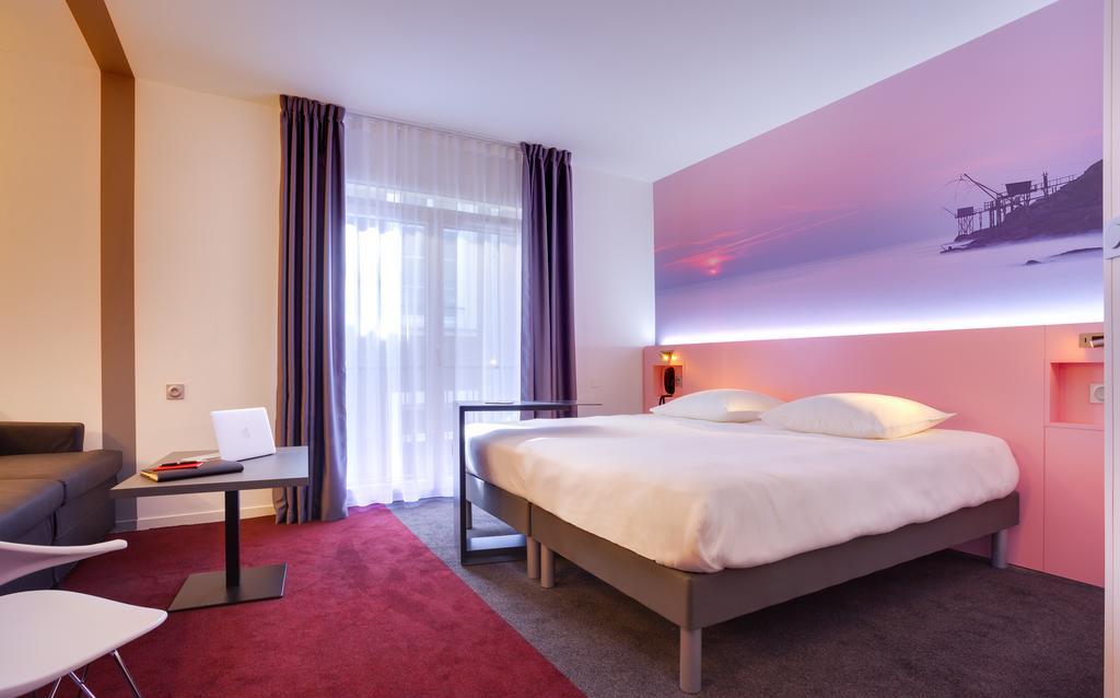คีเรียด น็องค์ เซ็นเทอร์ แกร์ Hotel น็องต์ ภายนอก รูปภาพ