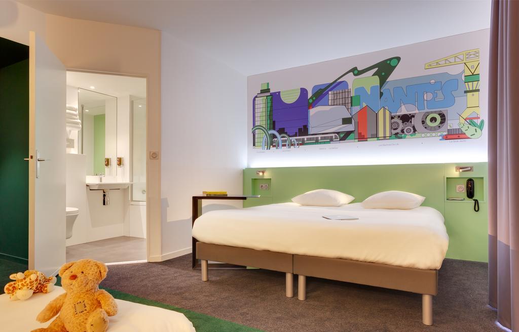 คีเรียด น็องค์ เซ็นเทอร์ แกร์ Hotel น็องต์ ภายนอก รูปภาพ