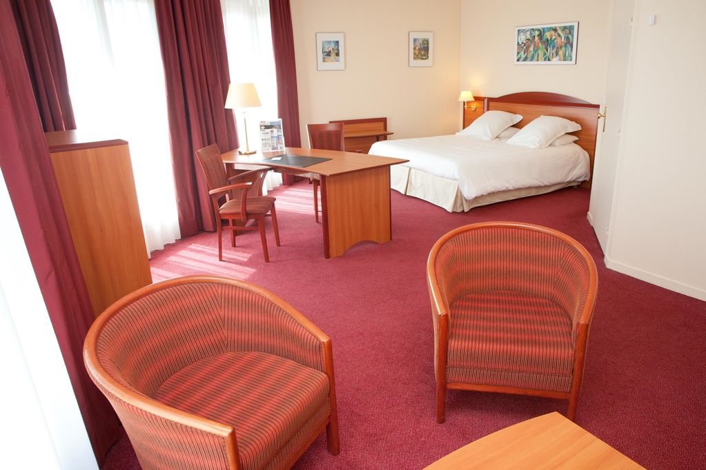 คีเรียด น็องค์ เซ็นเทอร์ แกร์ Hotel น็องต์ ห้อง รูปภาพ
